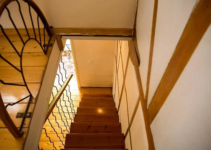 Town Traditional House / Cozy Yard Διαμέρισμα *